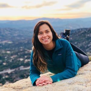 Meet your Posher, Roxana